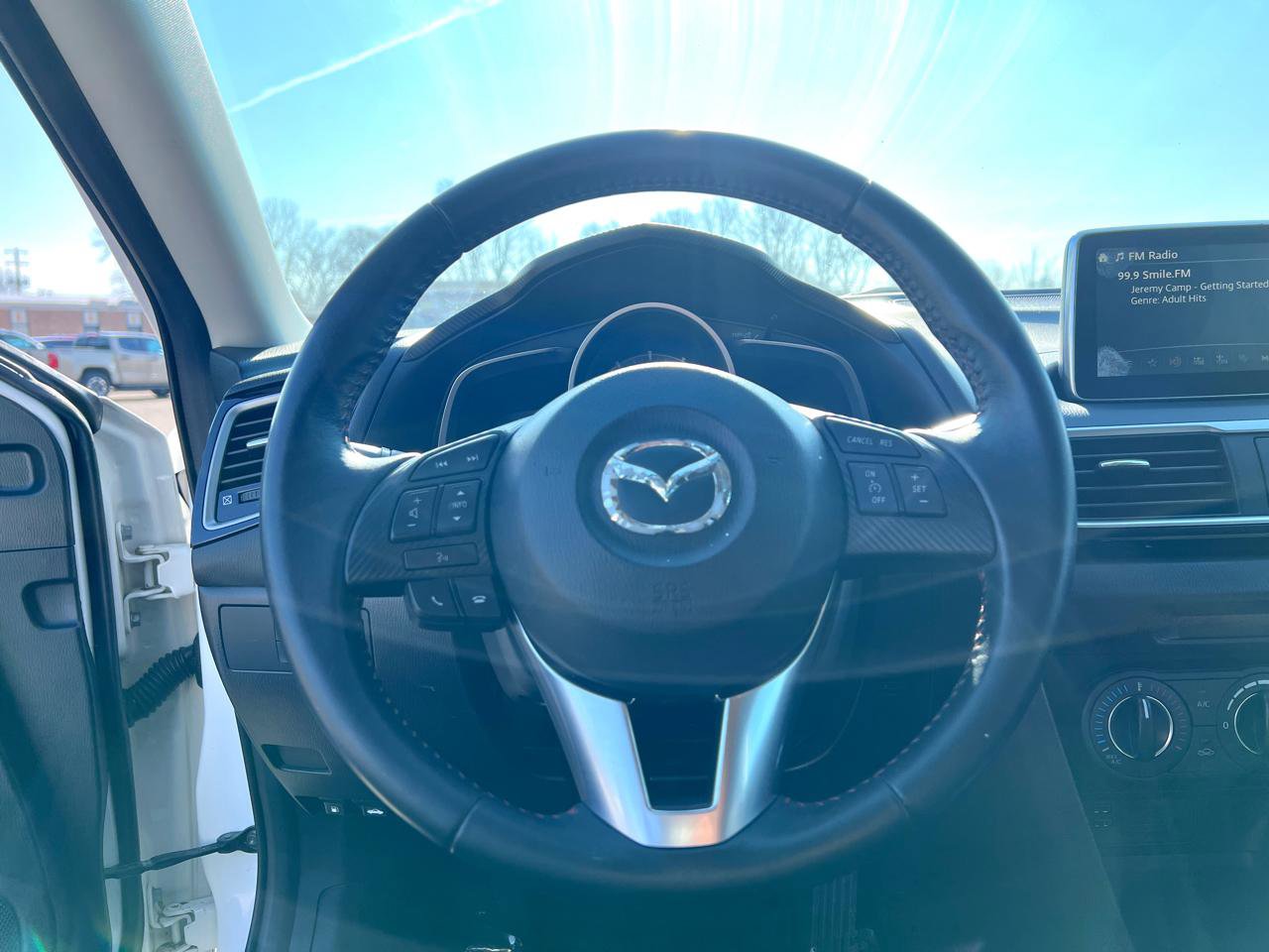 Used 2015 MAZDA MAZDA3 i Touring image 18