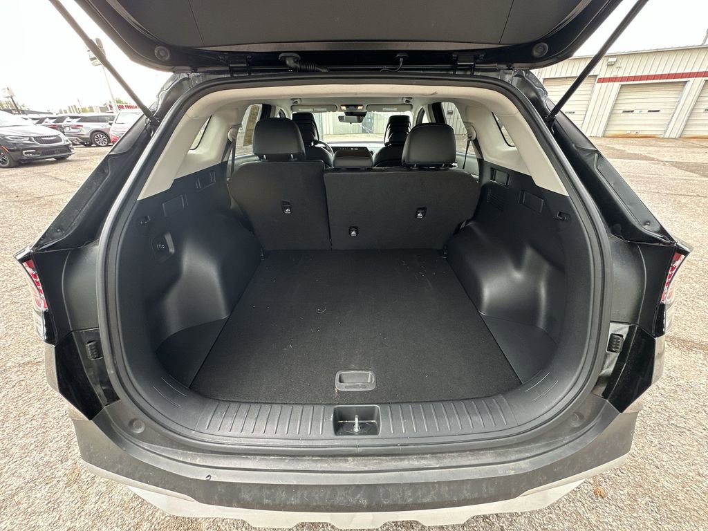 Used 2025 Kia Sportage EX FWD image 23