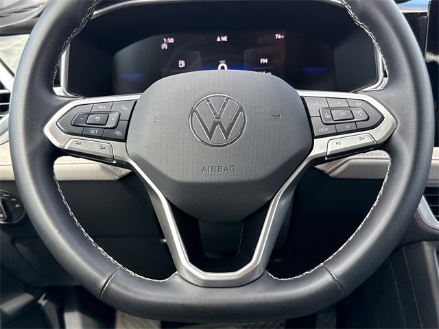 Used 2025 Volkswagen Taos SE image 22