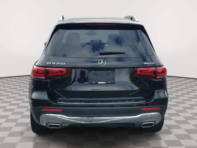 Used 2022 Mercedes-Benz GLB 250 4MATIC image 5