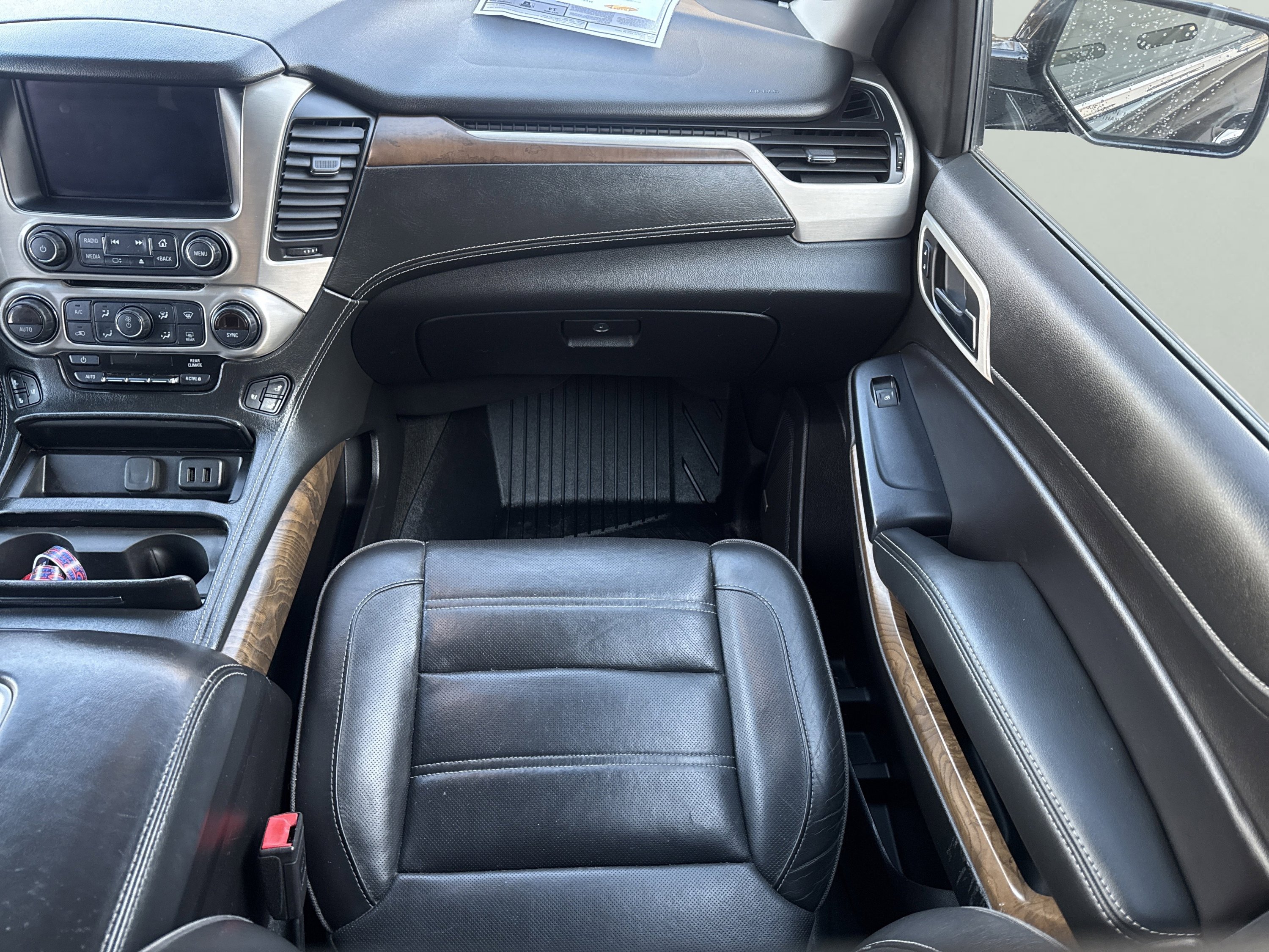 Used 2018 GMC Yukon XL Denali w/ Denali Ultimate Package image 16