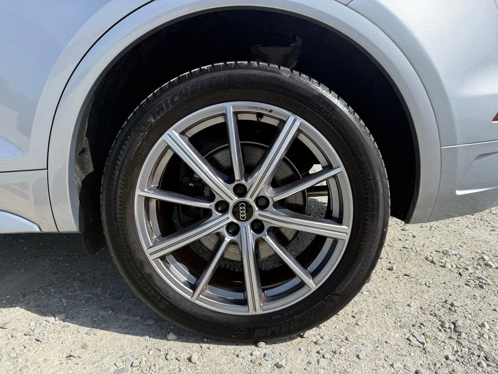 Used 2023 Audi SQ5 Premium Plus w/ Premium Plus Package AWD/4WD image 15