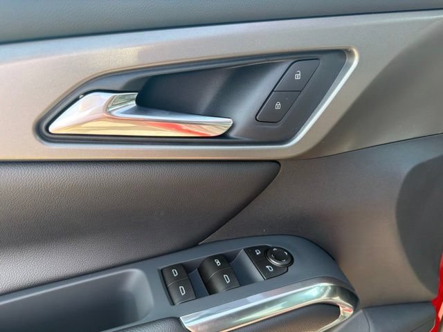 New 2027 Chevrolet Traverse LT w/ Driver Confidence Package FWD image 13