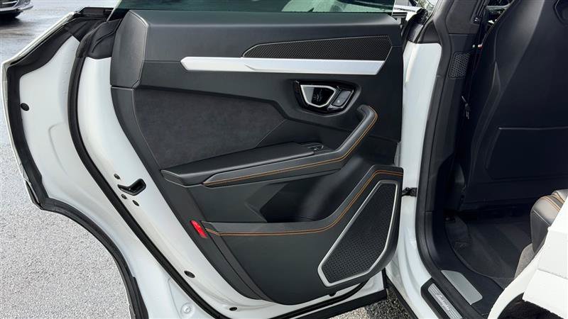 Used 2020 Lamborghini Urus AWD/4WD image 59