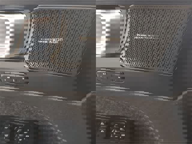 Used 2023 Volvo XC40 Recharge Ultimate w/ Protection Package Premier image 73