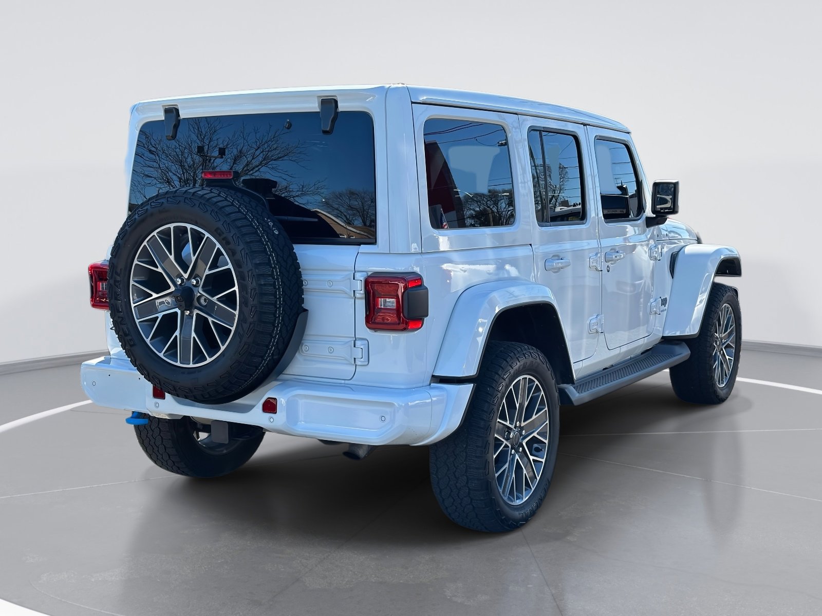 Used 2024 Jeep Wrangler High Altitude AWD/4WD image 4