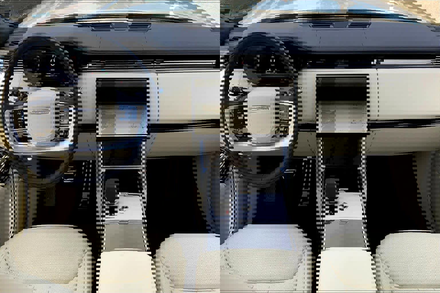 New 2025 Land Rover Range Rover SE image 5