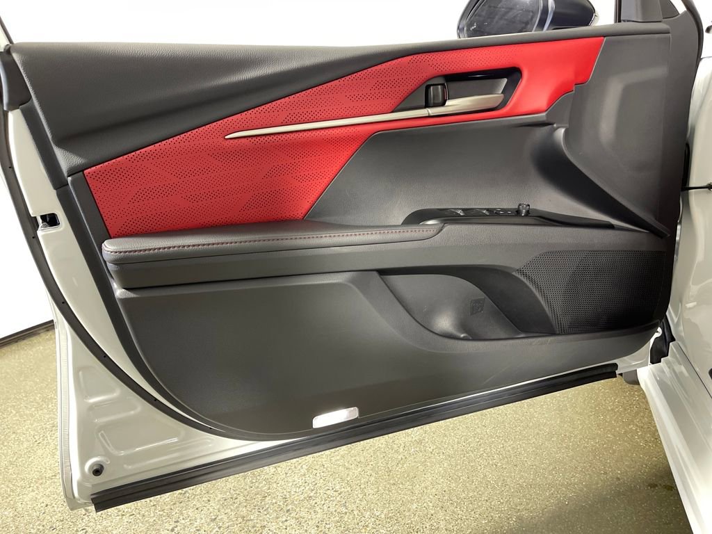 Used 2025 Toyota Camry XSE image 19