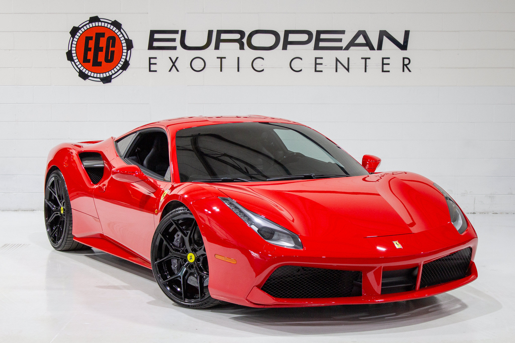 Used 2018 Ferrari 488 GTB RWD image 1
