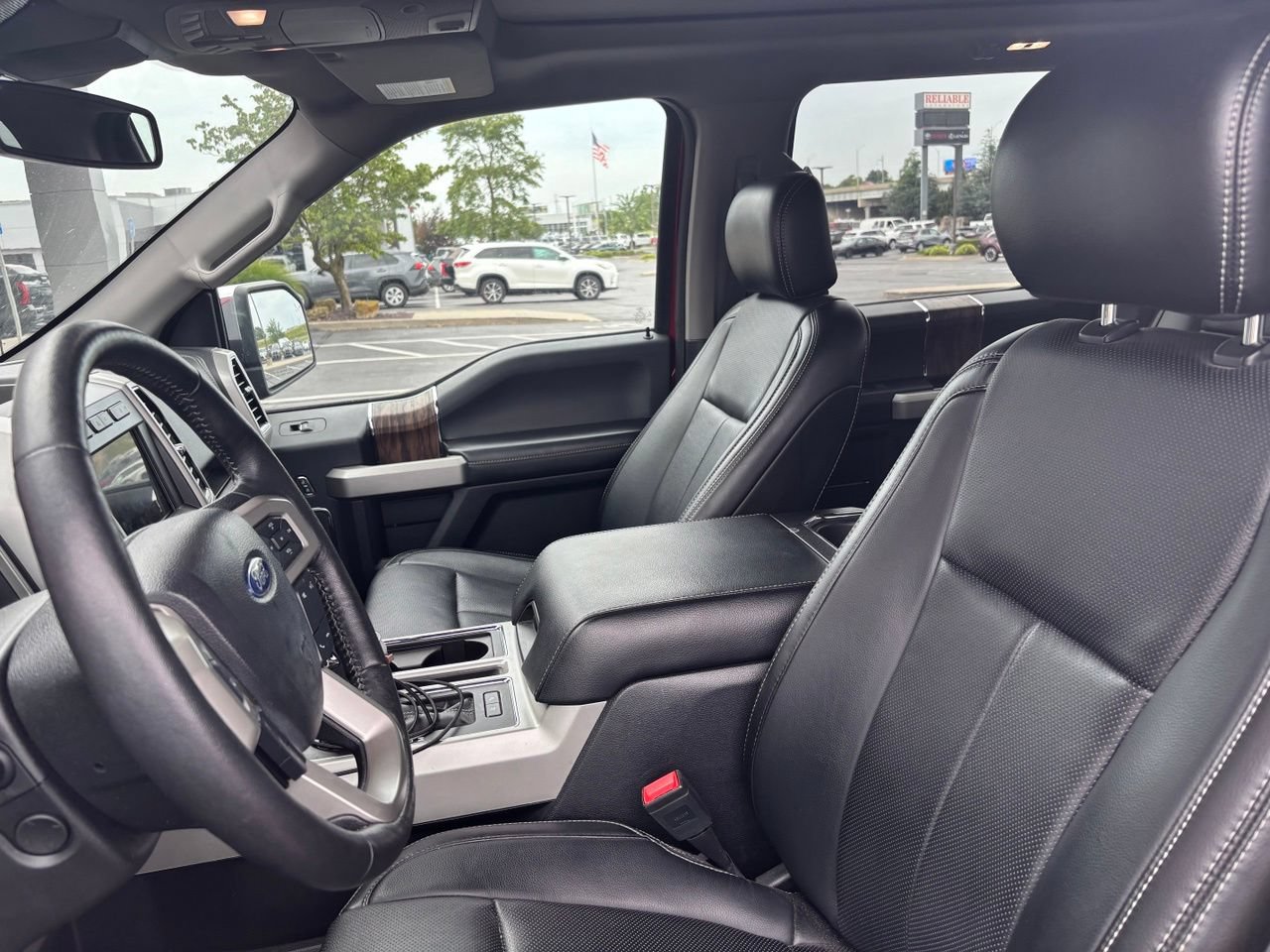 Used 2018 Ford F150 Lariat w/ Equipment Group 502A Luxury AWD/4WD image 16