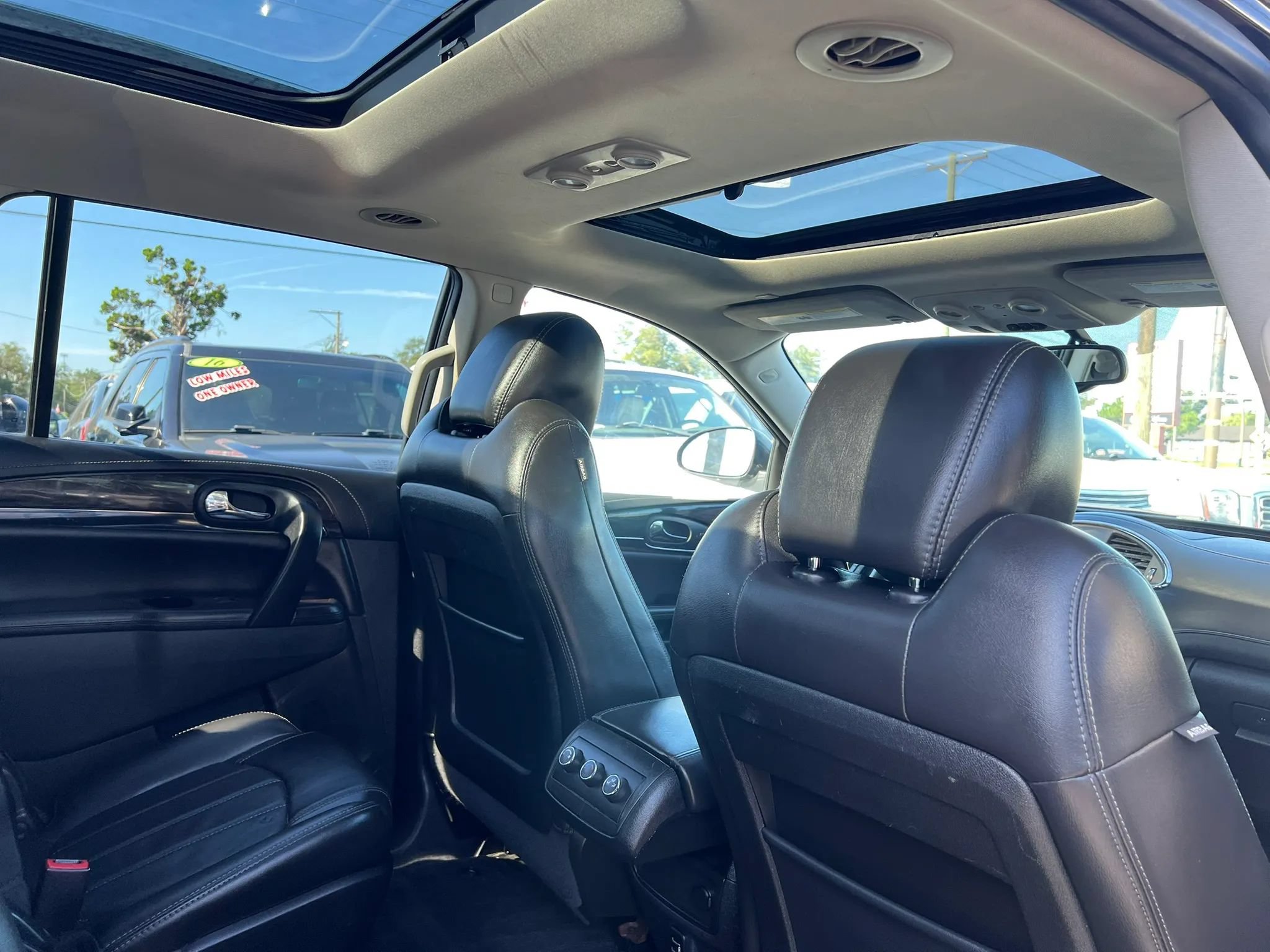 Used 2017 Buick Enclave Leather FWD image 17