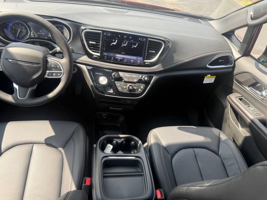 New 2027 Chrysler Pacifica Select FWD image 43