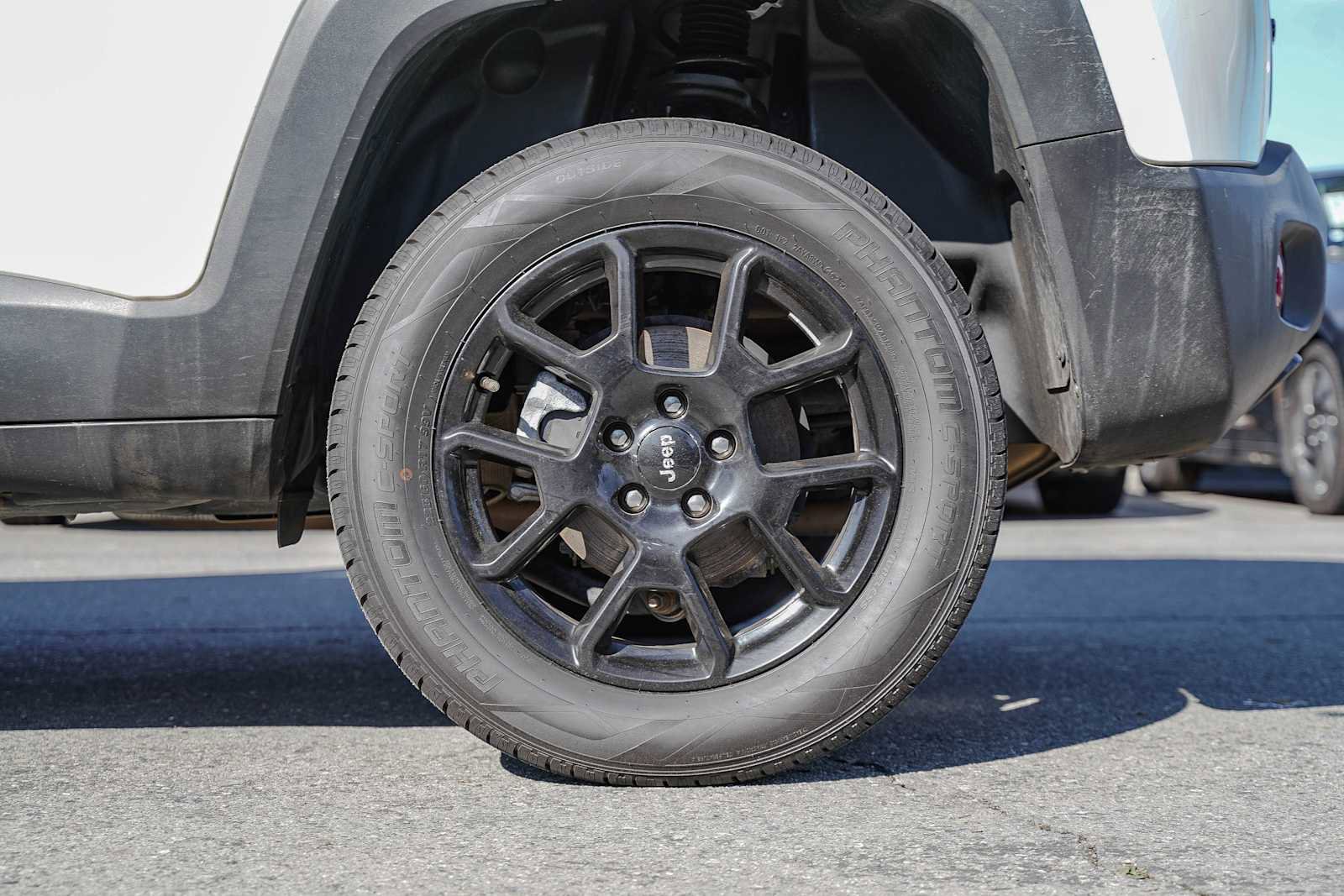 Used 2020 Jeep Renegade Altitude image 8