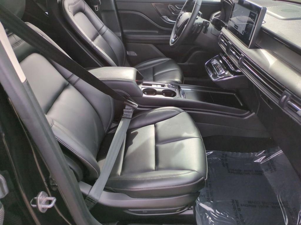 Certified 2023 Lincoln Corsair FWD image 30