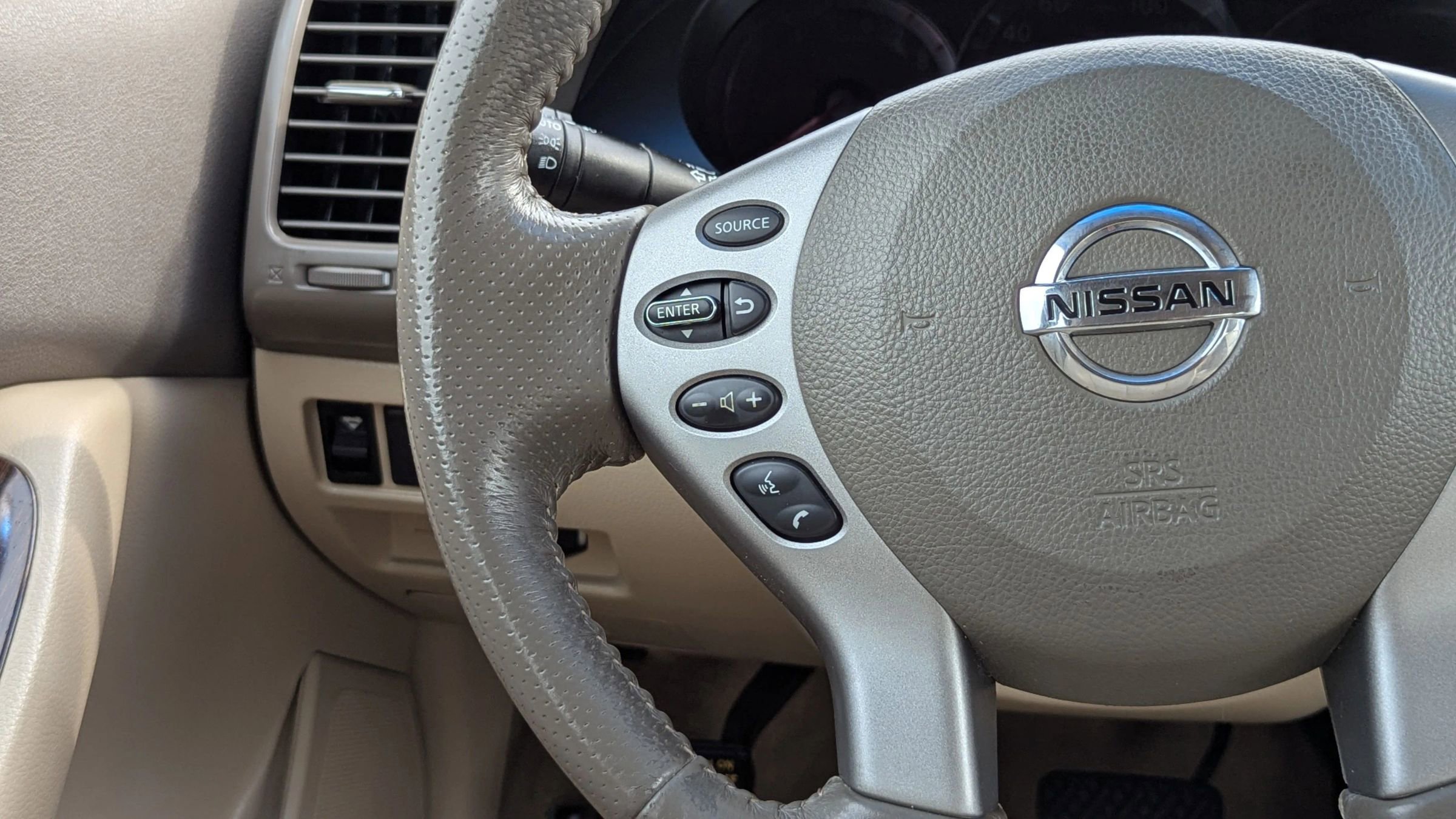 Used 2012 Nissan Altima 3.5 SR w/ Sport Pkg FWD image 24