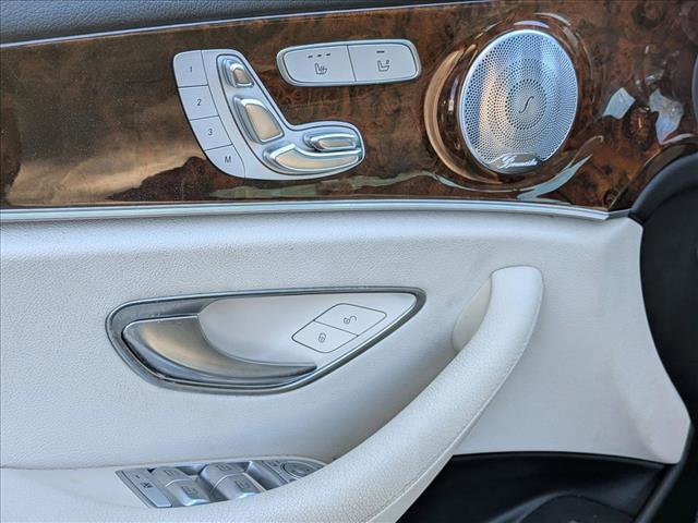Used 2018 Mercedes-Benz E 300 image 3