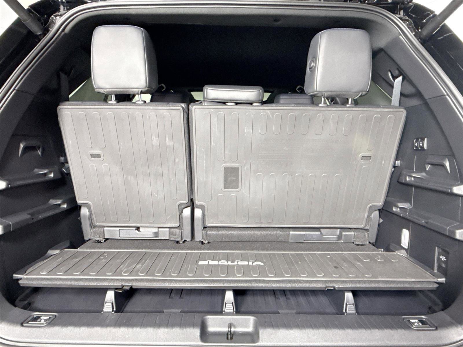 Certified 2025 Toyota Sequoia Platinum image 52