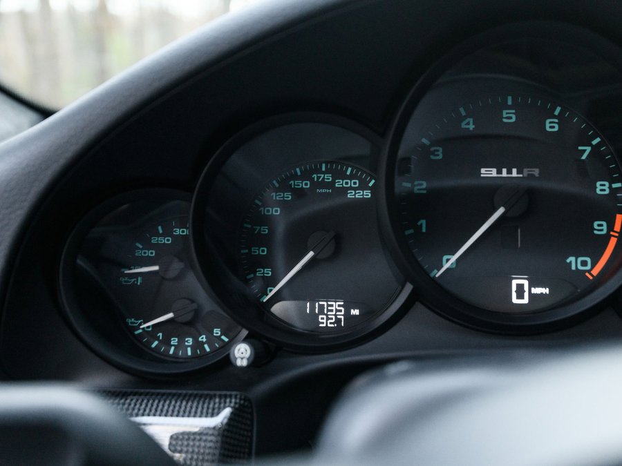 Used 2016 Porsche 911 R image 19