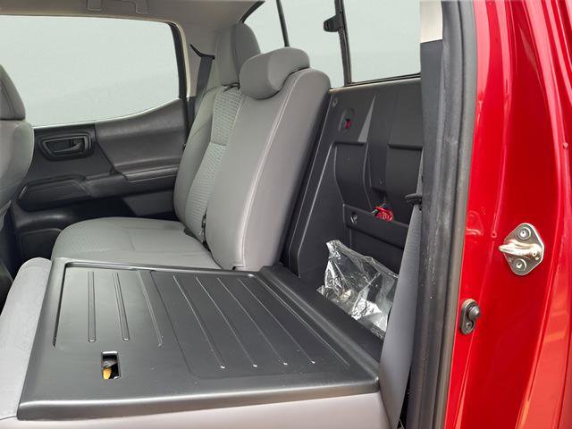 Used 2018 Toyota Tacoma SR w/ SR Convenience Package image 34