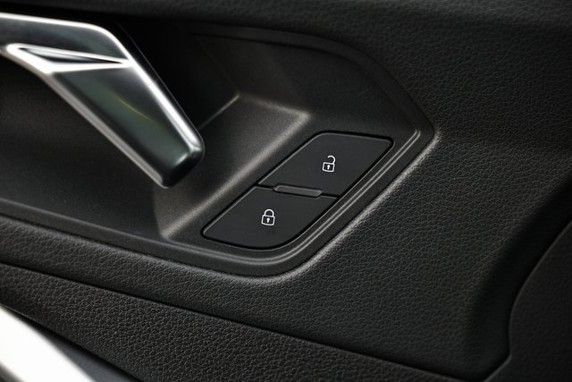 Used 2021 Audi Q3 2.0T Premium w/ Convenience Package image 16