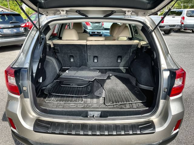 Used 2016 Subaru Outback 2.5i Limited AWD/4WD image 23