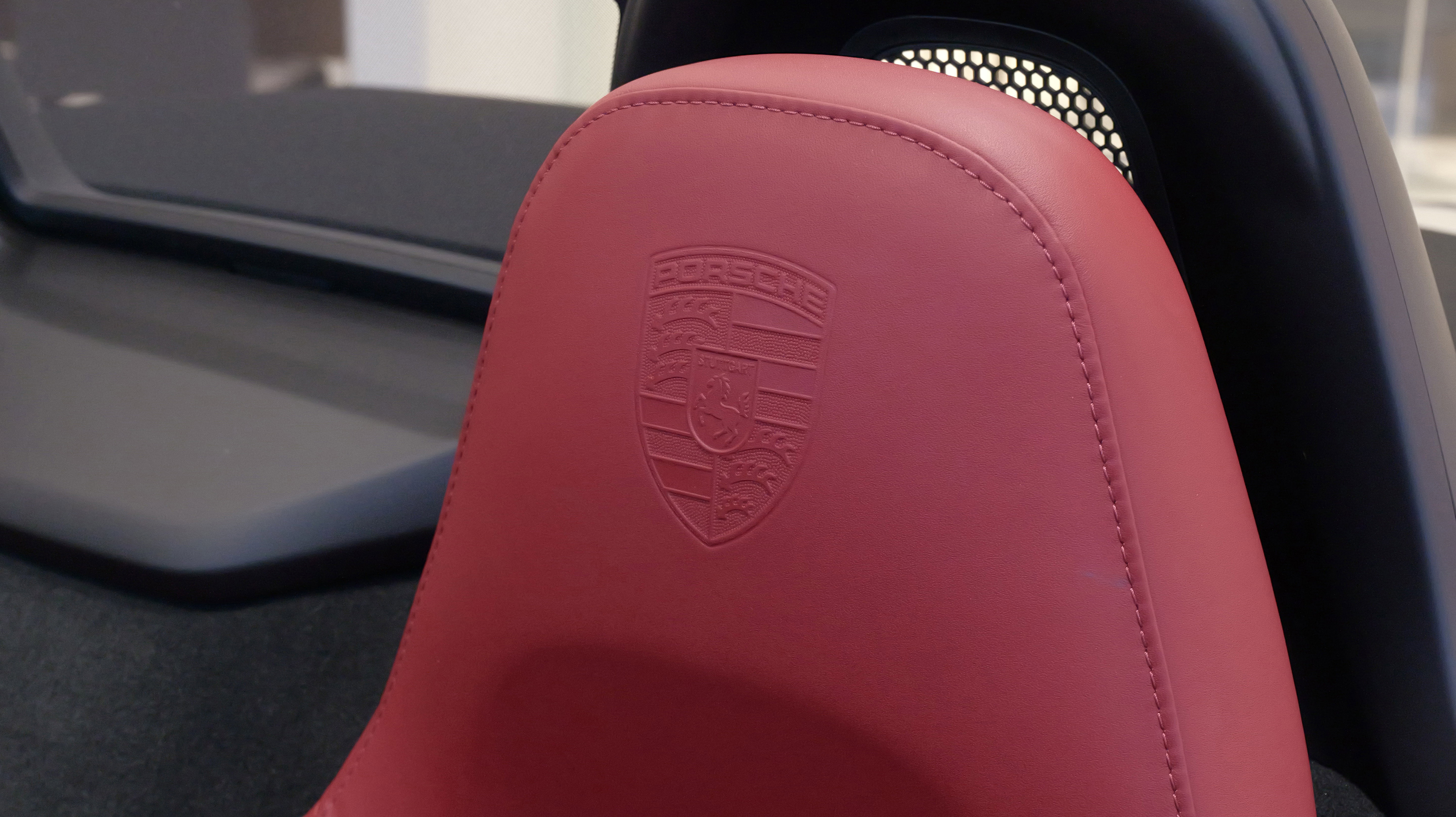 Used 2024 Porsche 718 Boxster S image 32