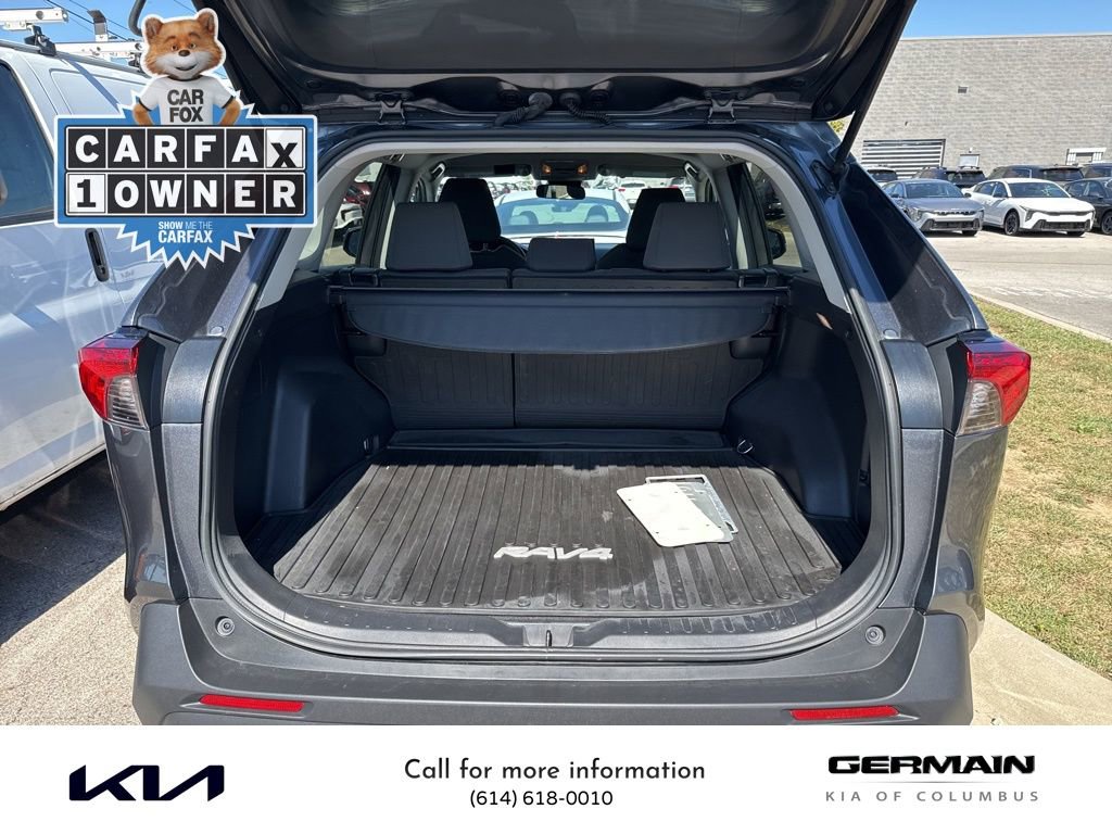 Used 2020 Toyota RAV4 XLE image 11