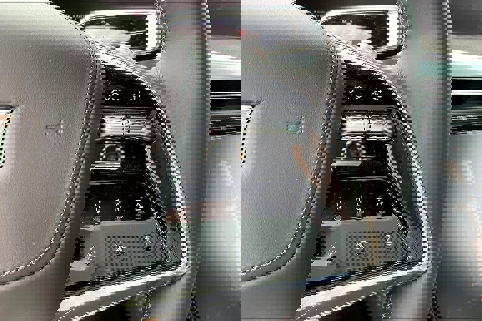 Used 2025 Cadillac Escalade V w/ LPO, Floor Liner Package AWD/4WD image 25