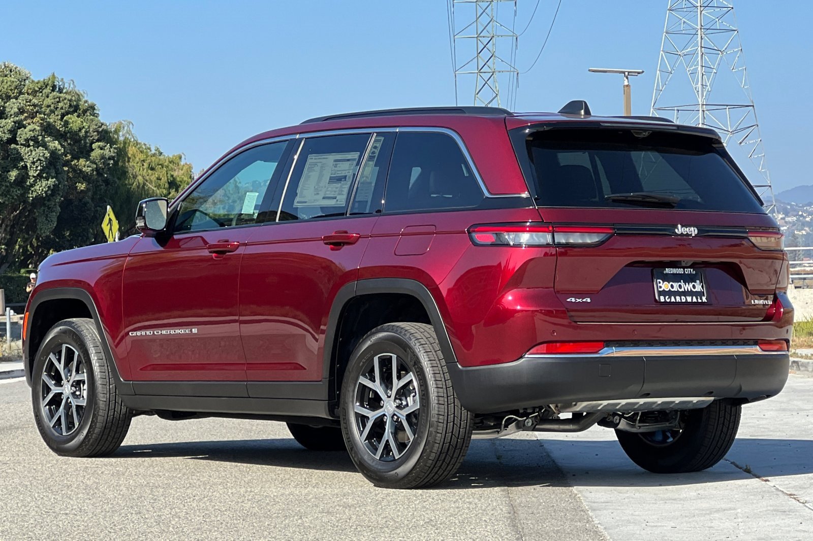 New 2025 Jeep Grand Cherokee Limited w/ Luxury Tech Group II image 6