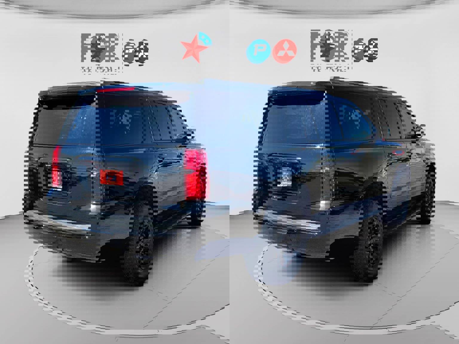 Used 2019 Chevrolet Suburban Premier w/ RST 6.2L Performance Edition AWD/4WD image 5