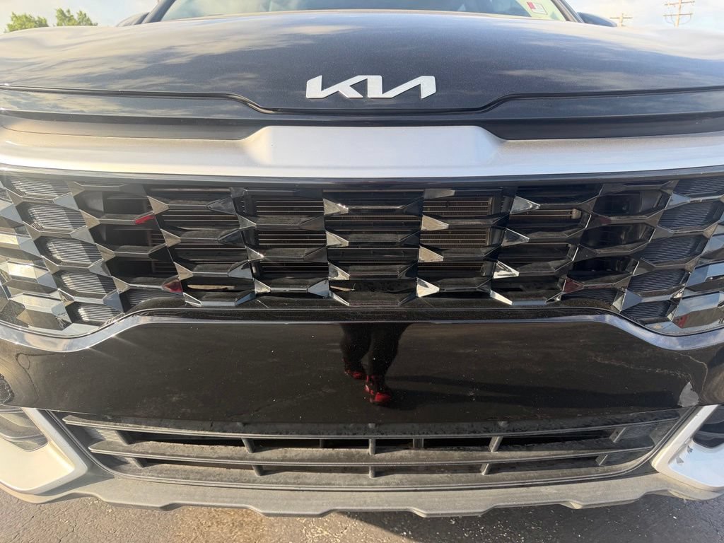 Used 2023 Kia Sportage EX FWD image 4