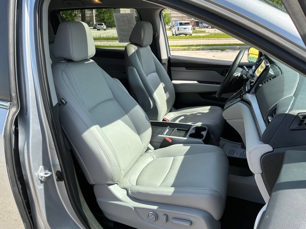Used 2023 Honda Odyssey EX-L image 36