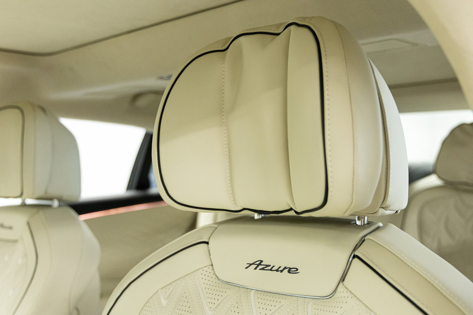 Certified 2026 Bentley Flying Spur Plug-In Hybrid image 45