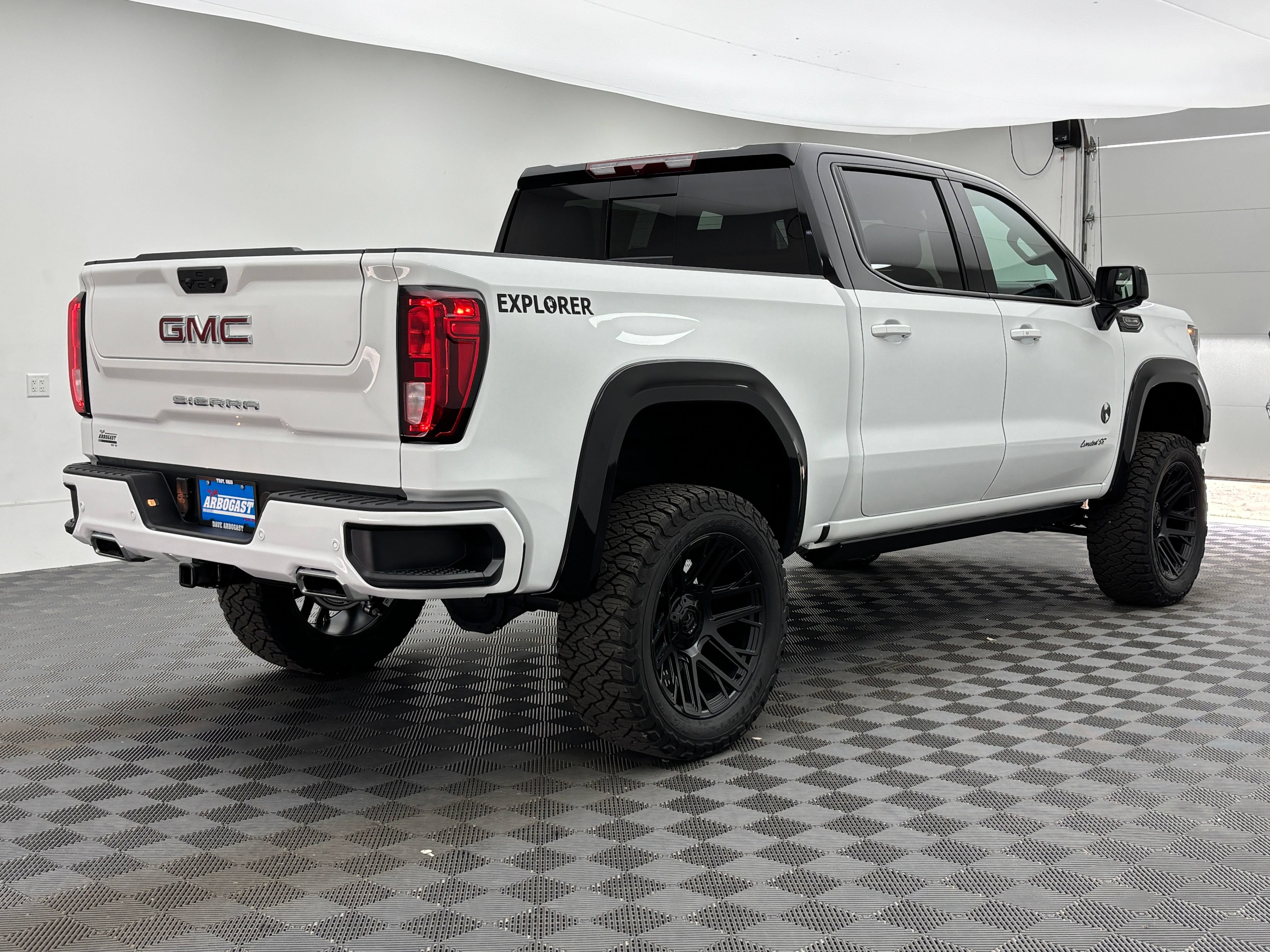 New 2026 GMC Sierra 1500 Elevation w/ Preferred Package AWD/4WD image 7