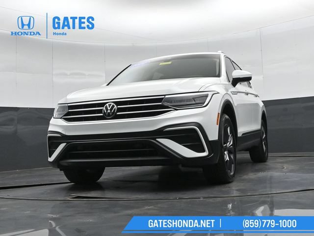 Used 2022 Volkswagen Tiguan SE FWD image 44