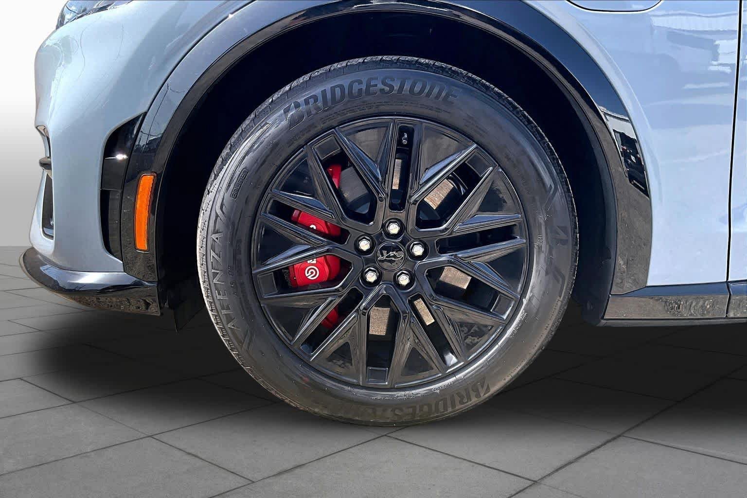 Used 2025 Ford Mustang Mach-E Premium w/ Sport Appearance Package AWD/4WD image 10