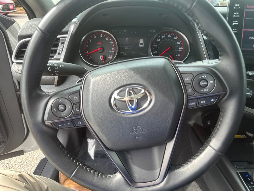Used 2024 Toyota Camry XSE image 13