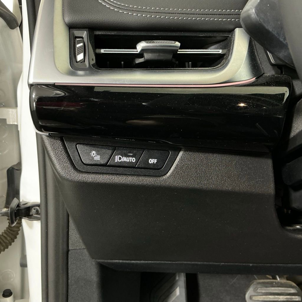 Certified 2023 BMW X1 xDrive28i w/ Convenience Package image 16