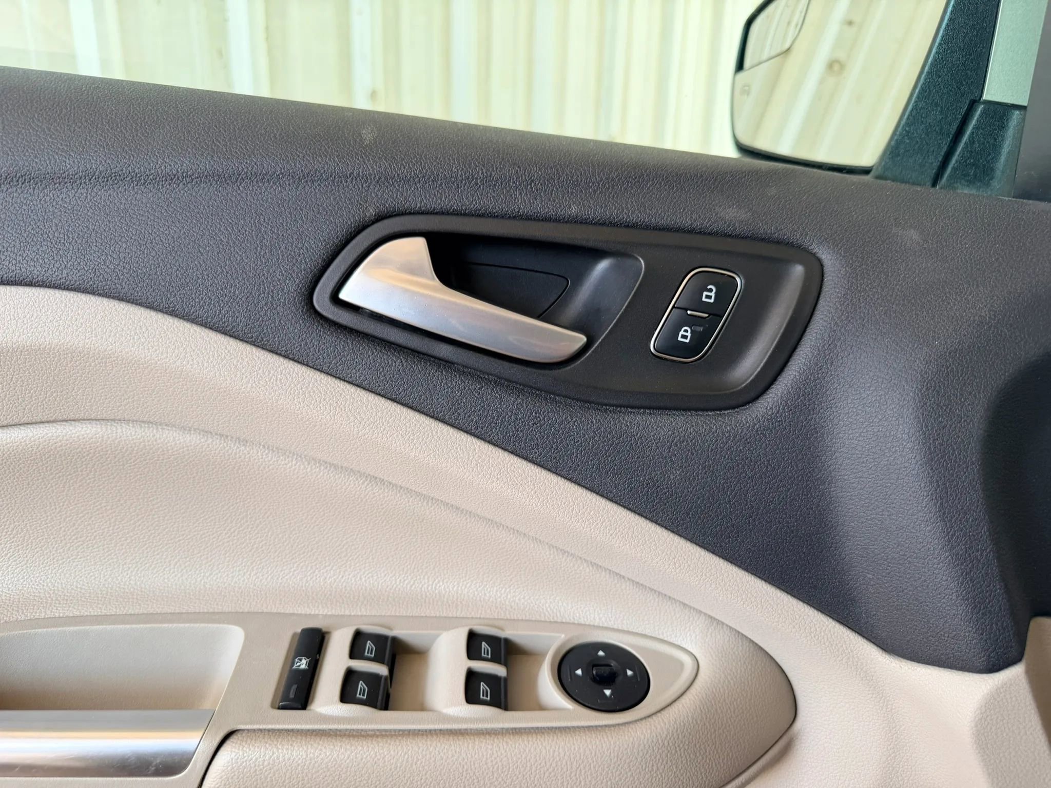 Used 2018 Ford Escape SEL image 15