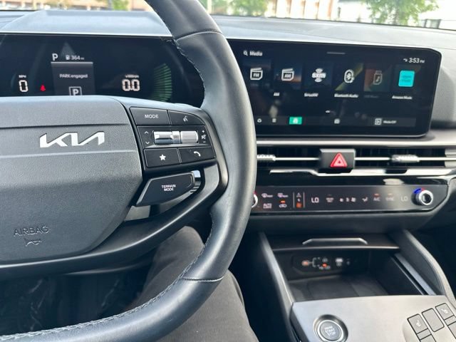 Certified 2026 Kia Sportage EX w/ EX Panoramic Sunroof Package AWD/4WD image 46