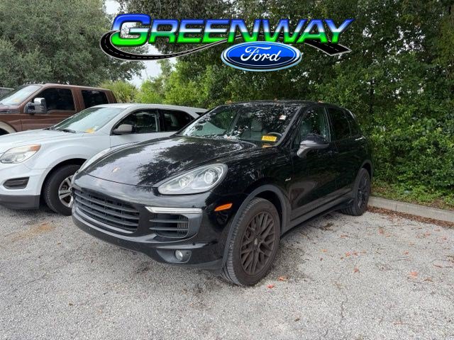 Used 2016 Porsche Cayenne Diesel AWD/4WD image 1