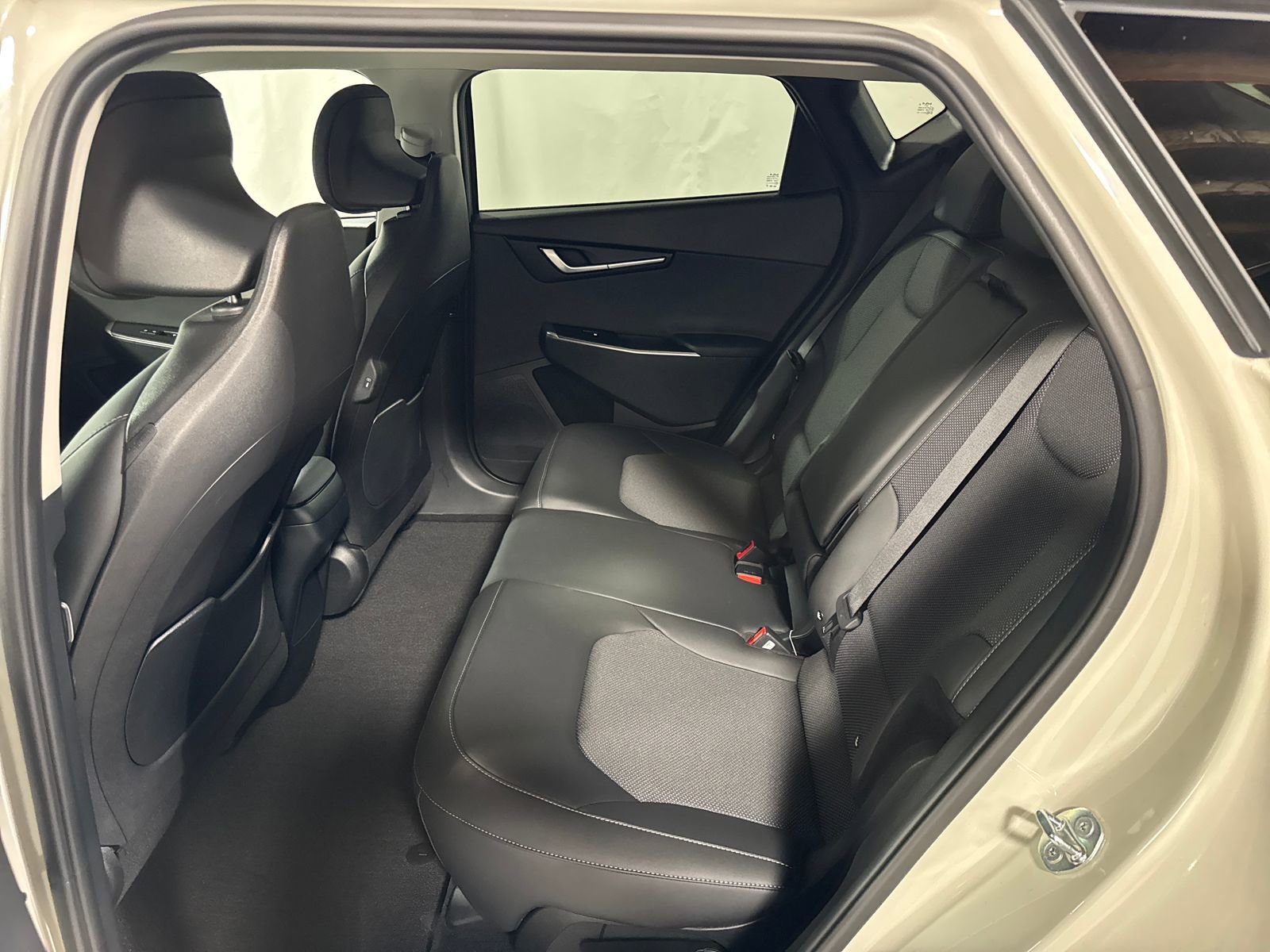 Certified 2024 Kia EV6 Light AWD/4WD image 5