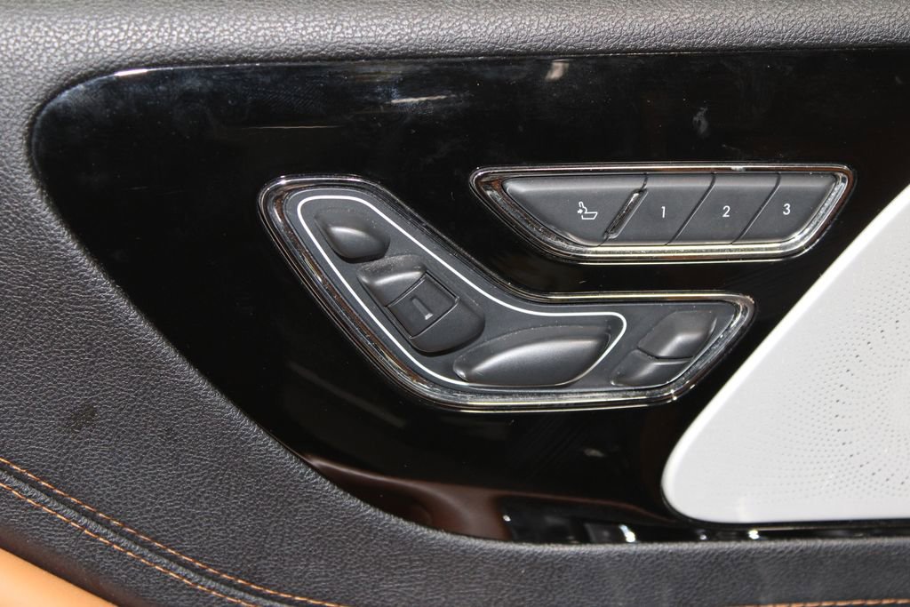 Used 2022 Lincoln Aviator Black Label w/ Class IV Trailer Tow Package image 22