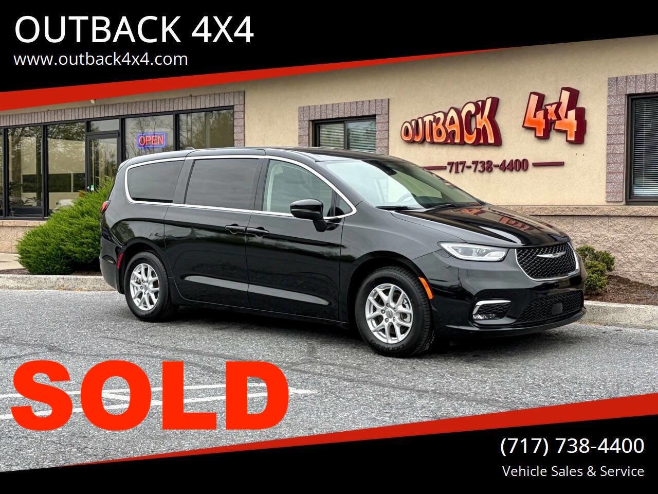 Used 2023 Chrysler Pacifica Touring-L