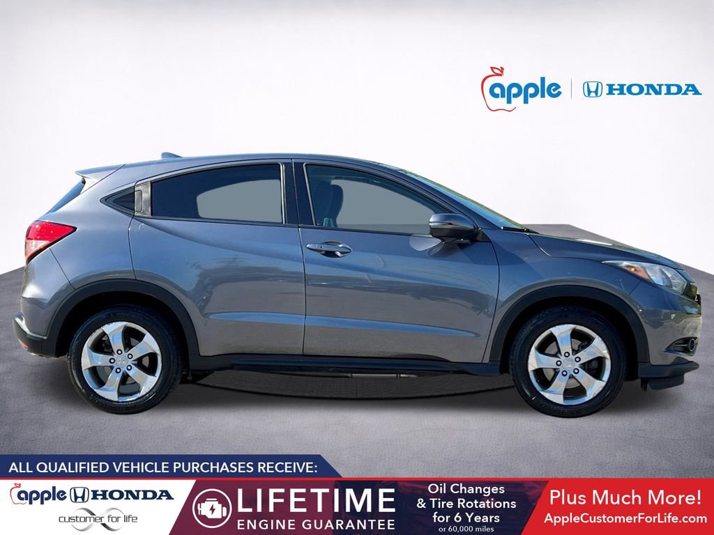 Used 2017 Honda HR-V EX image 3