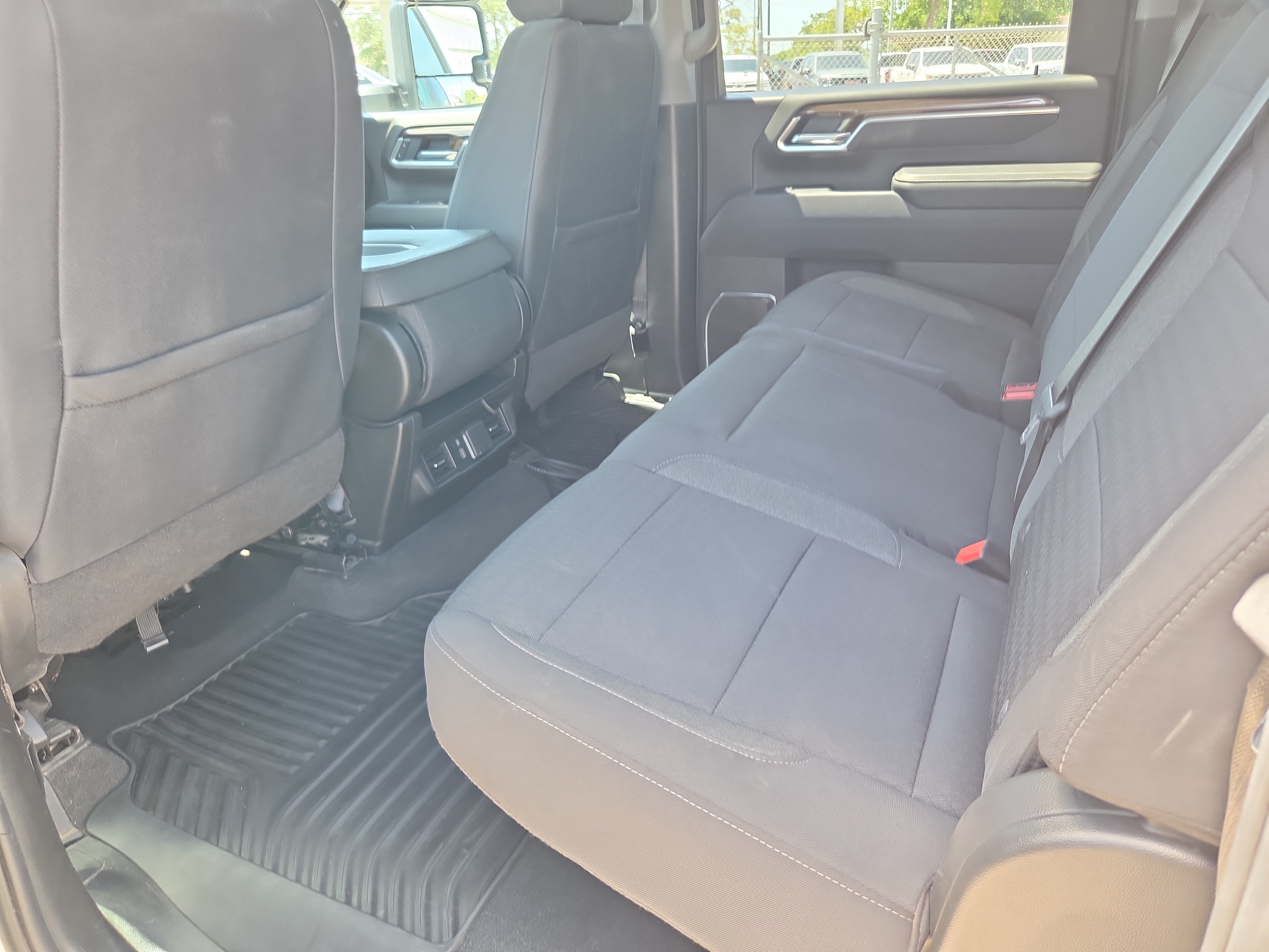 Used 2025 Chevrolet Silverado 2500 LT w/ Safety Package AWD/4WD image 13