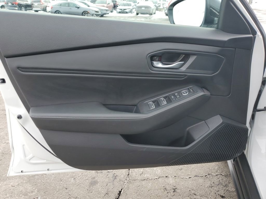 Certified 2025 Honda Accord Sport image 32