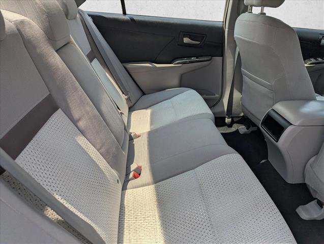 Used 2014 Toyota Camry LE FWD image 29