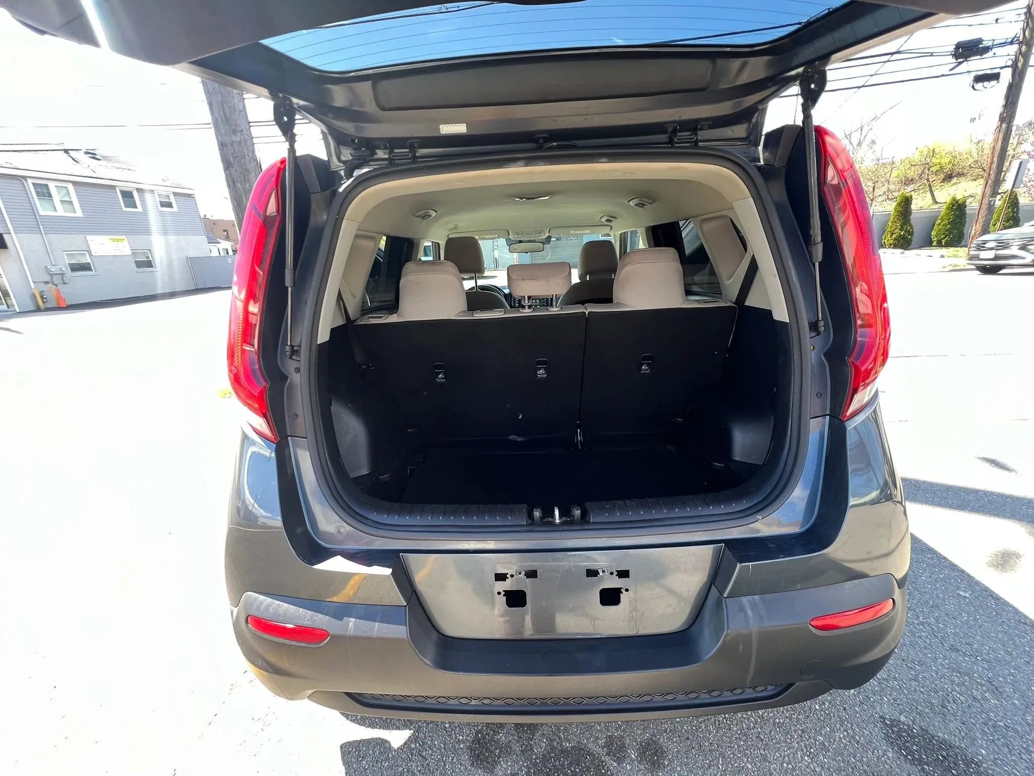 Used 2020 Kia Soul LX image 9