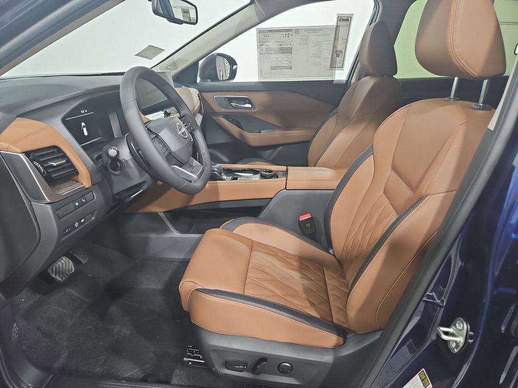 New 2026 Nissan Rogue Platinum image 9